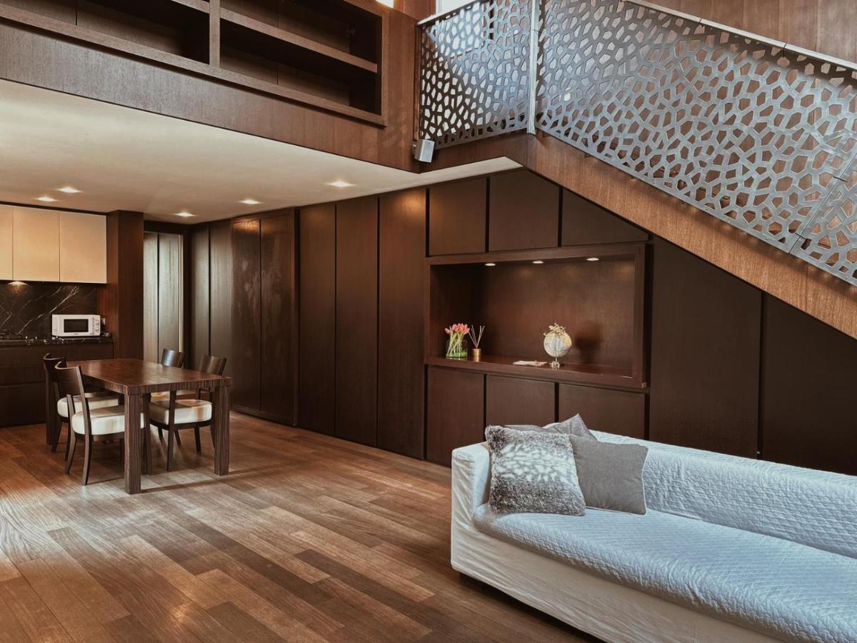 Casa Cavour Lecco - Downtown Design Penthouse Apartamento Exterior foto